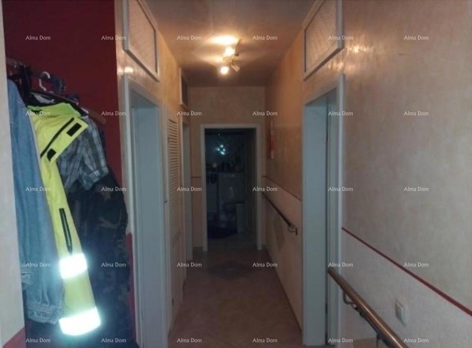 Casa con appartamenti a Fasana