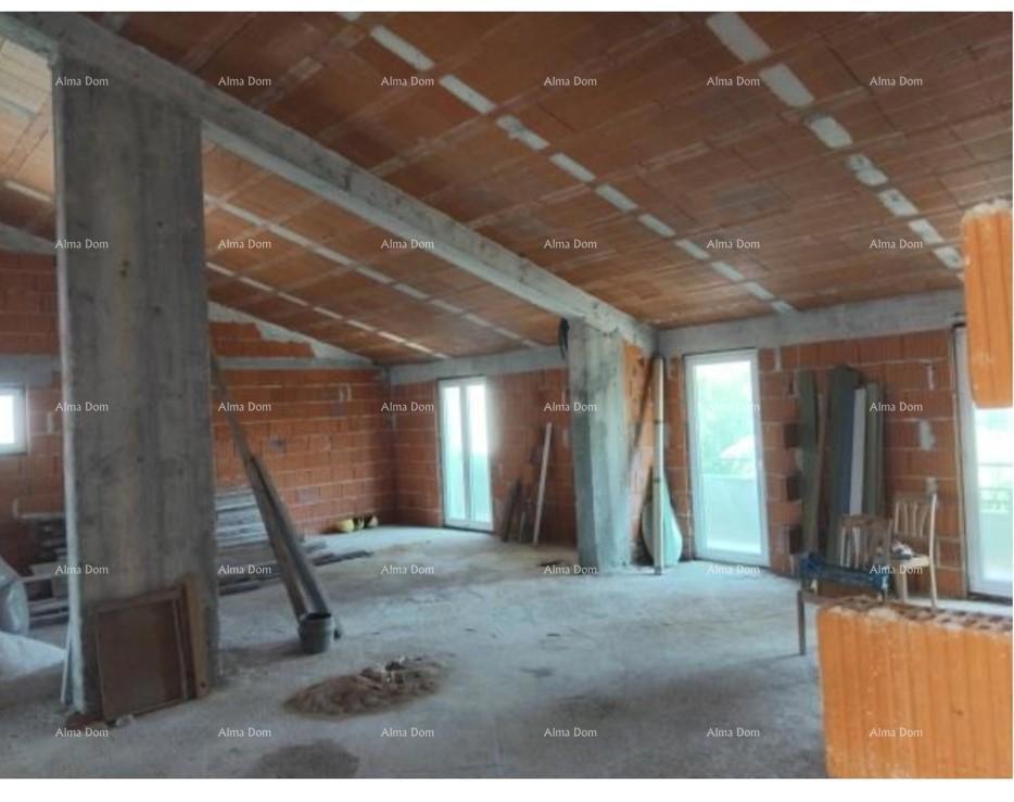 Casa con appartamenti a Fasana