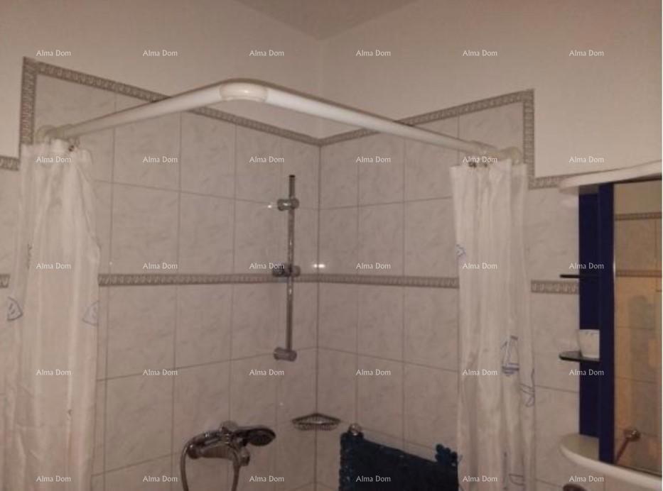 Casa con appartamenti a Fasana