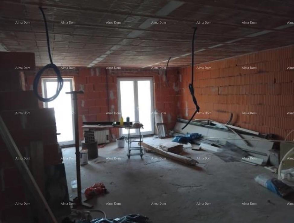 Casa con appartamenti a Fasana