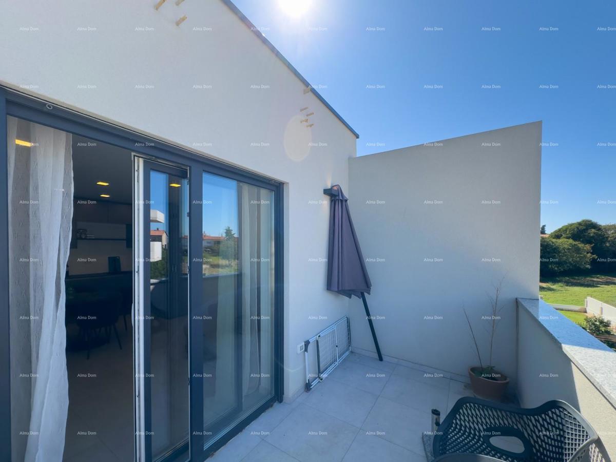 Moderno e arredato appartamento in nuova costruzione, Štinjan, Pula / Permesso di abitabilità