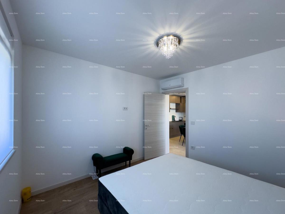 Moderno e arredato appartamento in nuova costruzione, Štinjan, Pula / Permesso di abitabilità