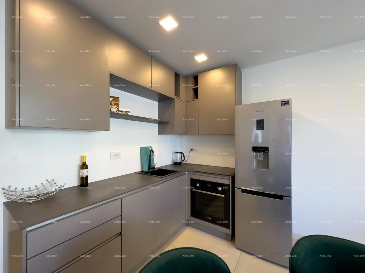 Moderno e arredato appartamento in nuova costruzione, Štinjan, Pula / Permesso di abitabilità