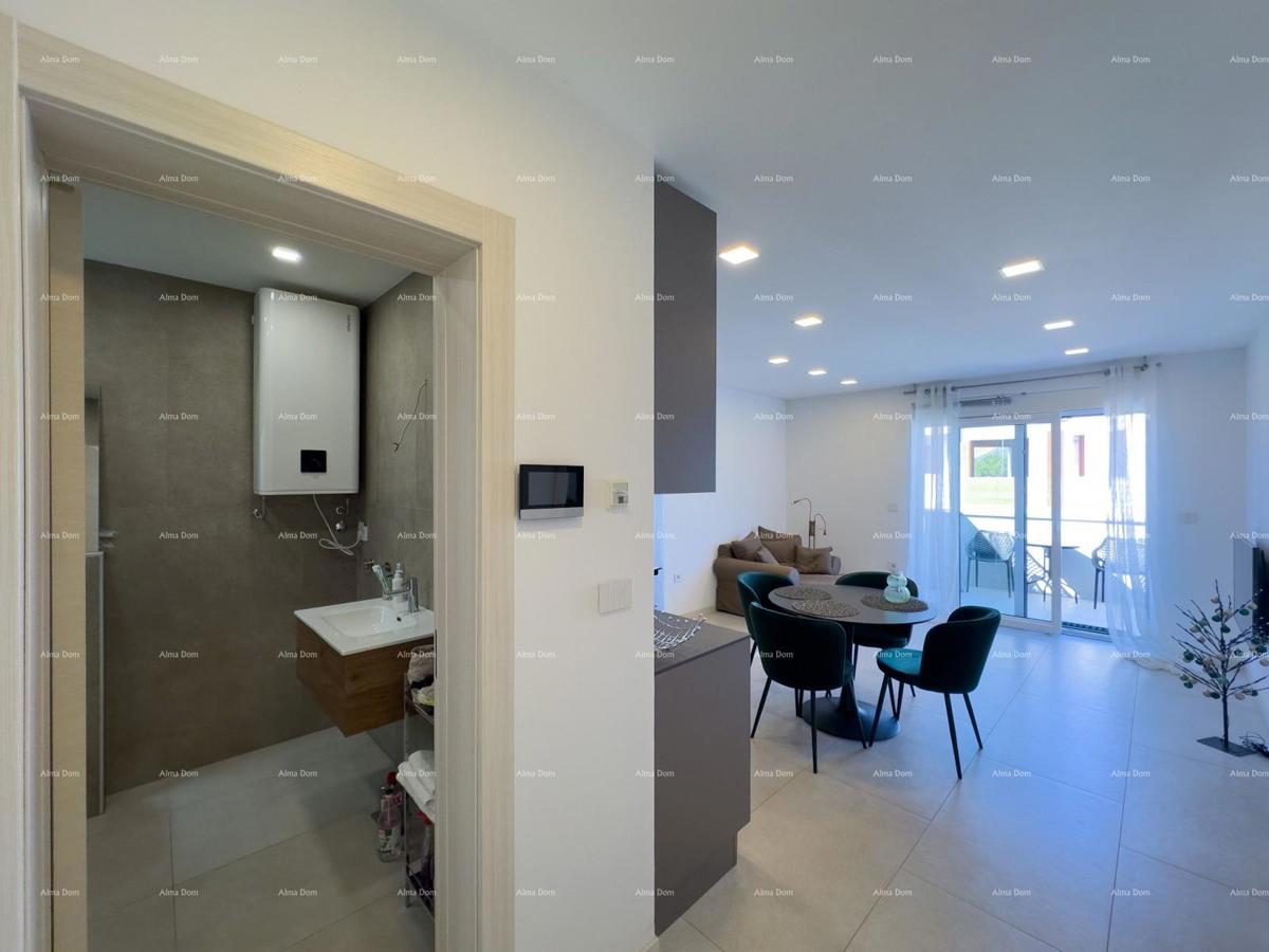Moderno e arredato appartamento in nuova costruzione, Štinjan, Pula / Permesso di abitabilità
