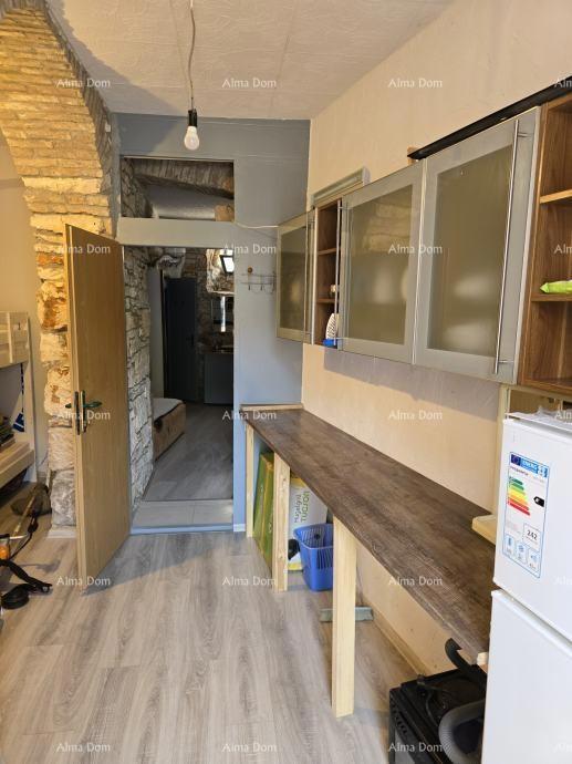 Appartamento in vendita a Veruda – Via tranquilla, ideale per vivere o come investimento