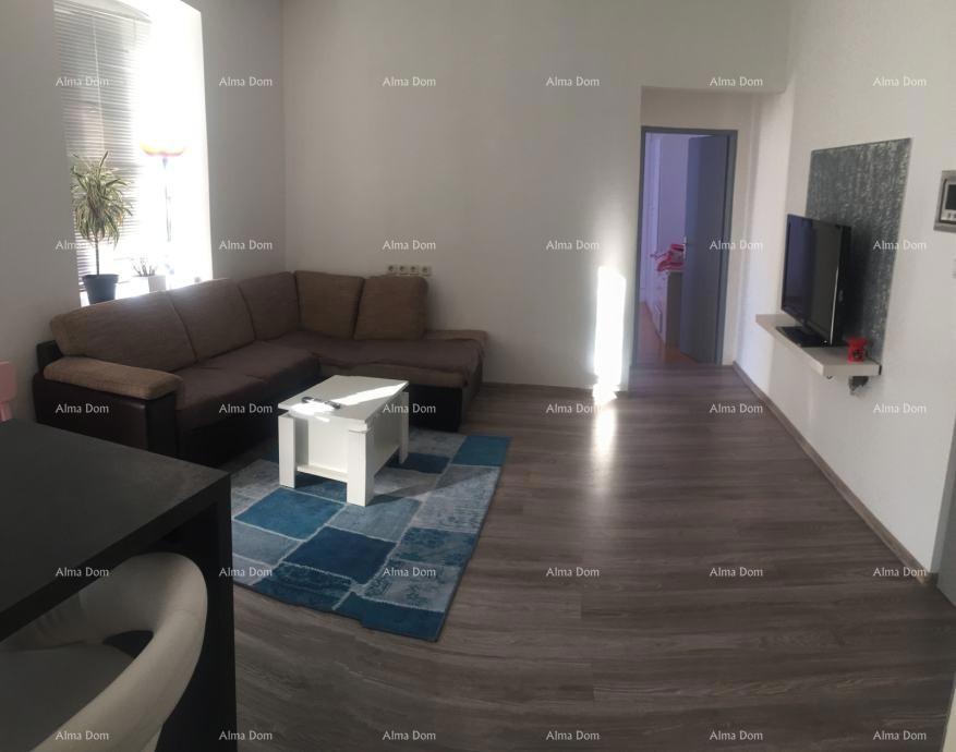 Appartamento in vendita a Veruda – Via tranquilla, ideale per vivere o come investimento