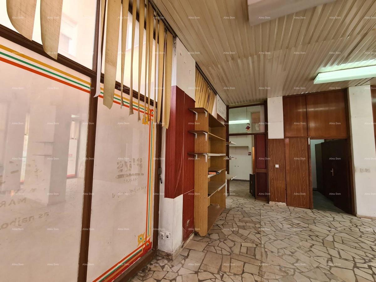 Spazio commerciale in vendita – Veruda, Pola