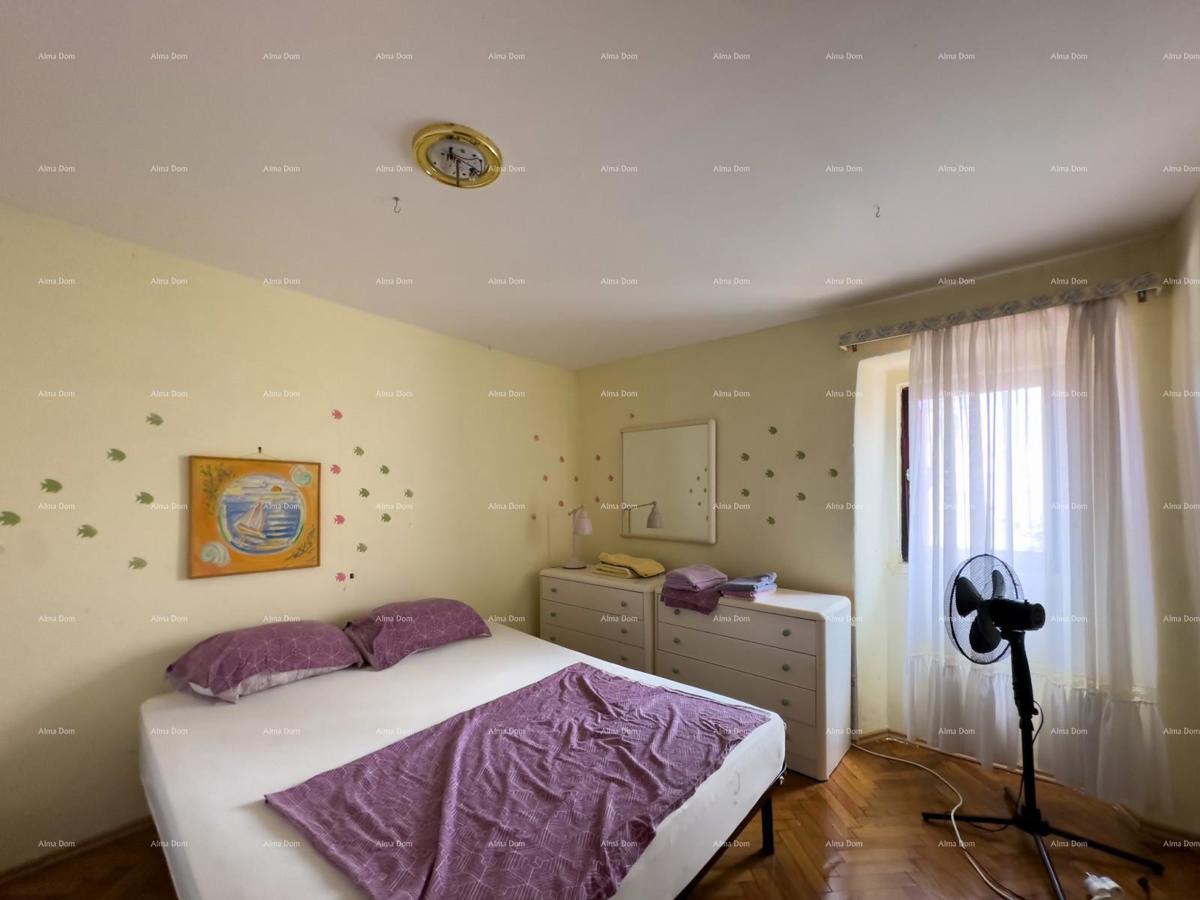 Vendiamo una casa nel centro di Ližnjan!