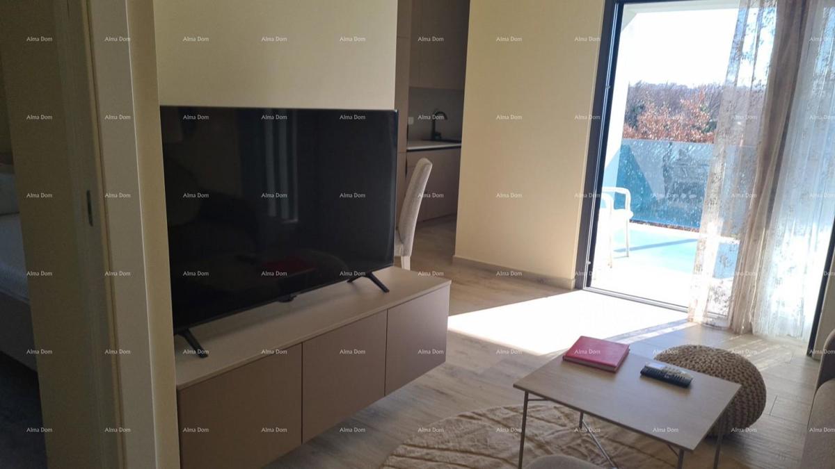 Appartamento moderno nel blocco F, con due posti auto e ripostiglio, vicino a Umago! F2