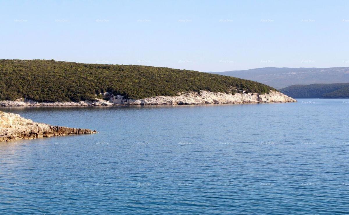 Parcela edificabile in posizione tranquilla.