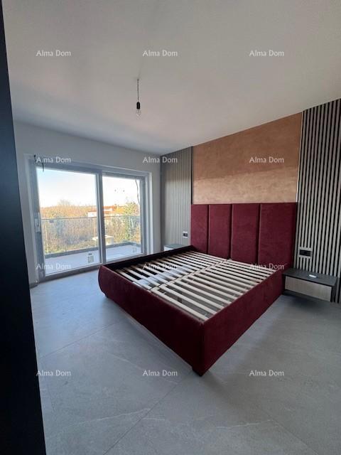 Šišan. Casa di nuova costruzione con piscina