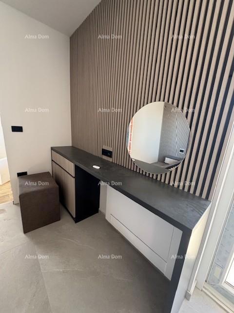 Šišan. Casa di nuova costruzione con piscina