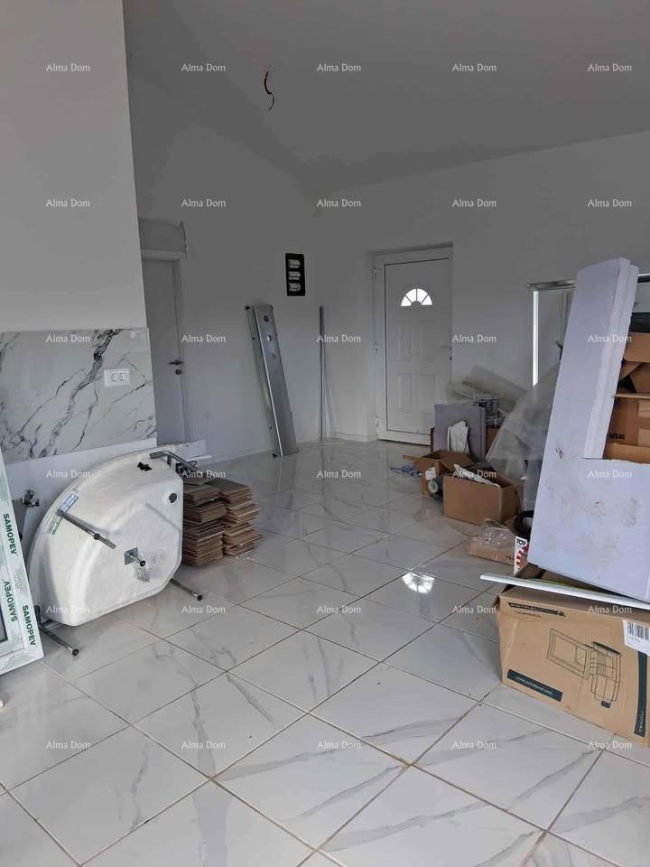 Nuova casa con piscina nei dintorni di Svetvinčent