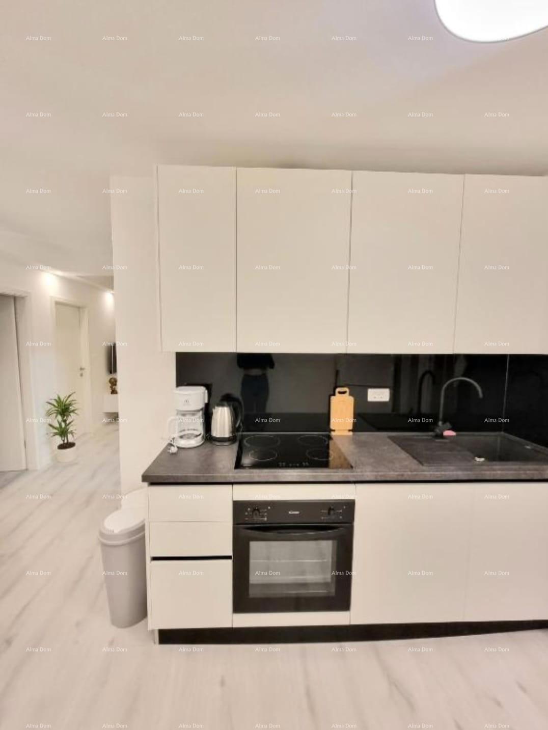 Pula, Arena – Appartamento Completamente Ristrutturato Vicino all'Arena