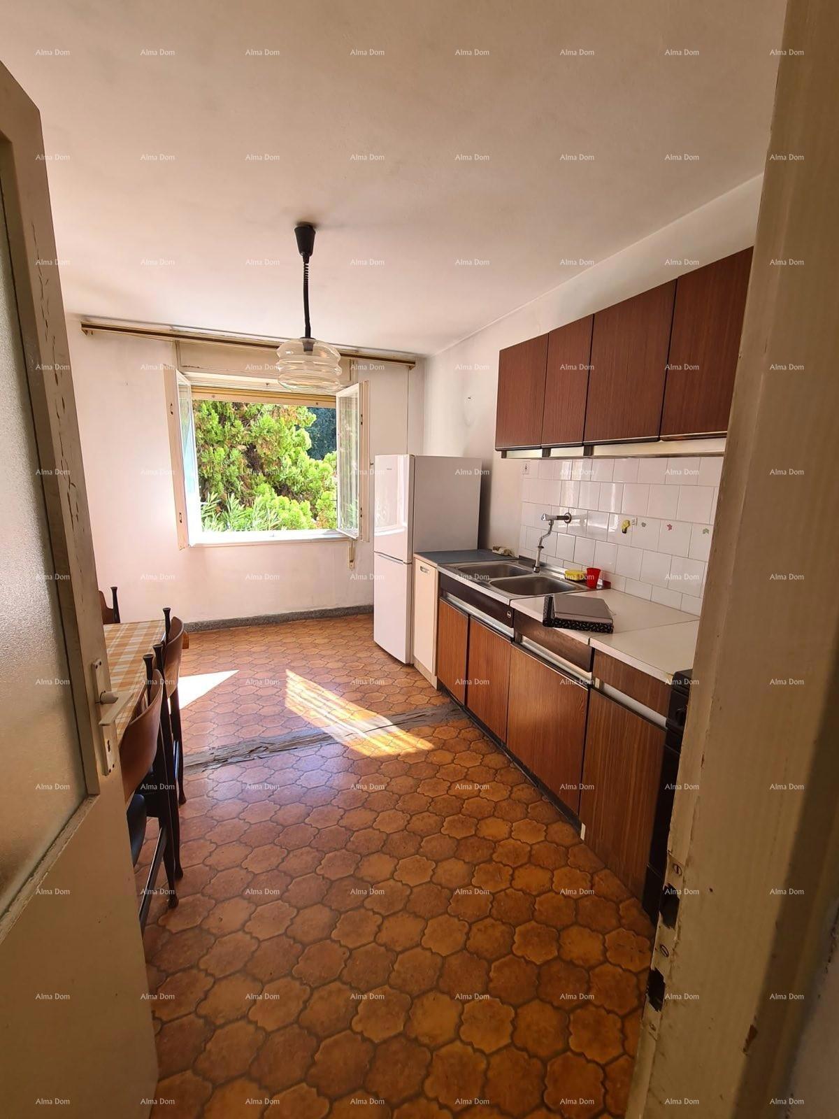 Vendita - appartamento con due camere da letto in ottima posizione, Pola!