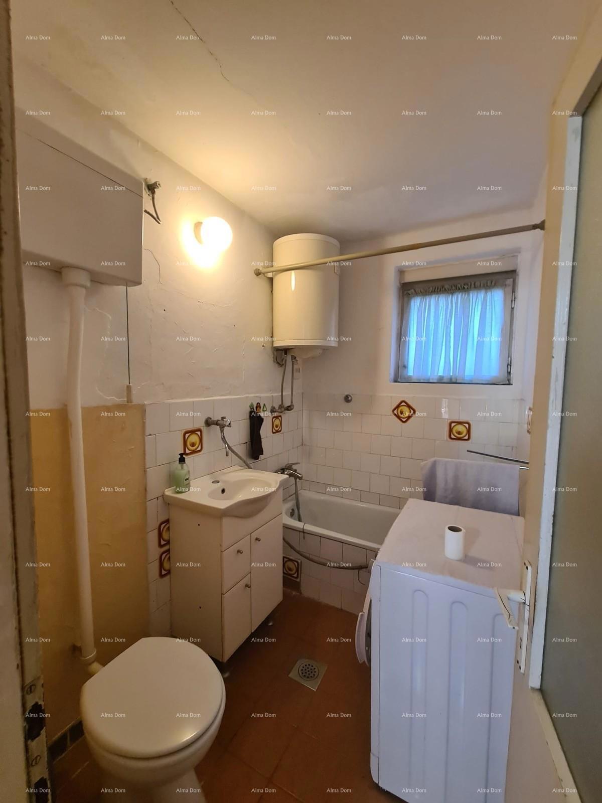 Vendita - appartamento con due camere da letto in ottima posizione, Pola!