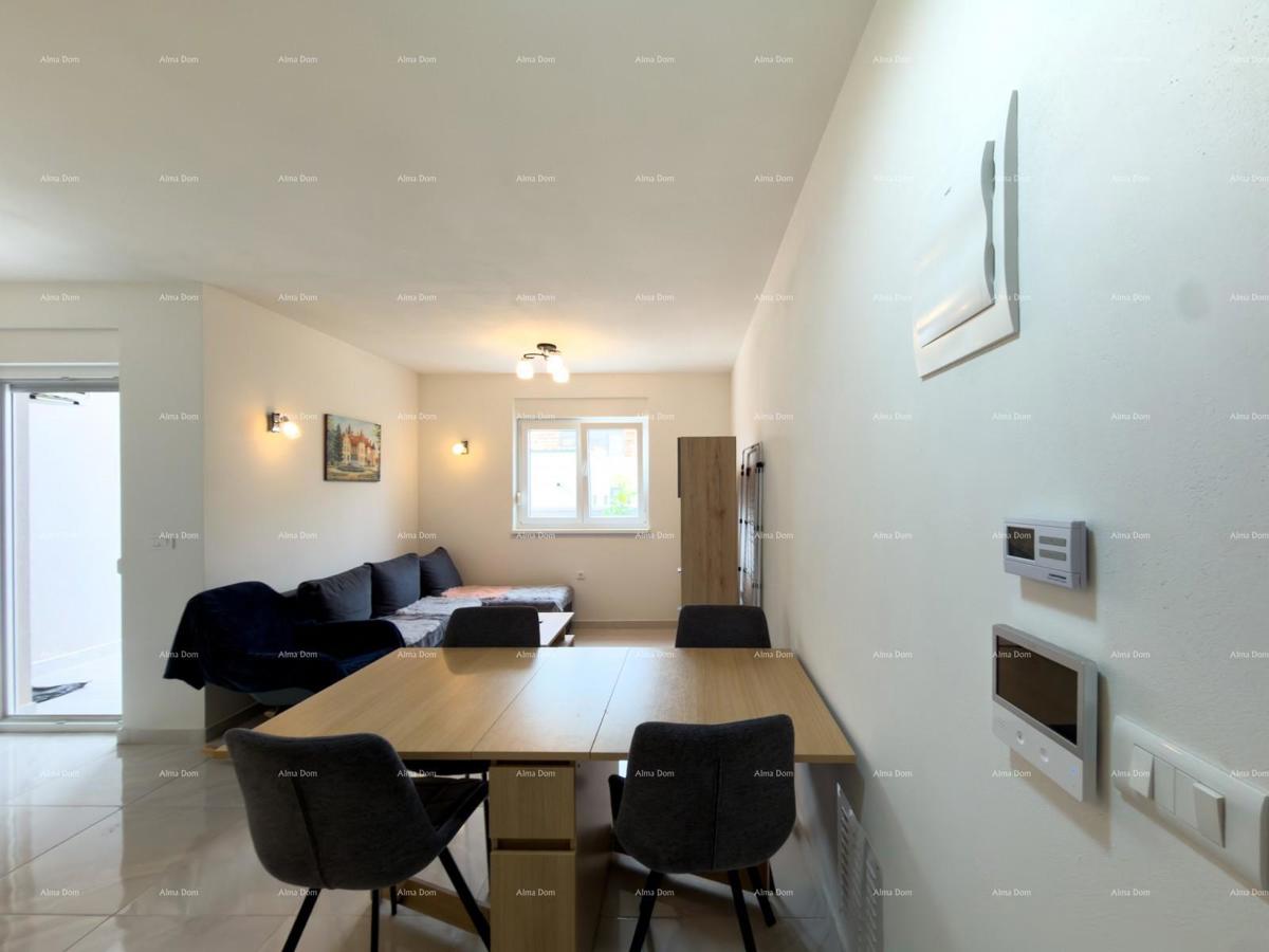 Sure! Please provide the title you would like me to translate into Italian.