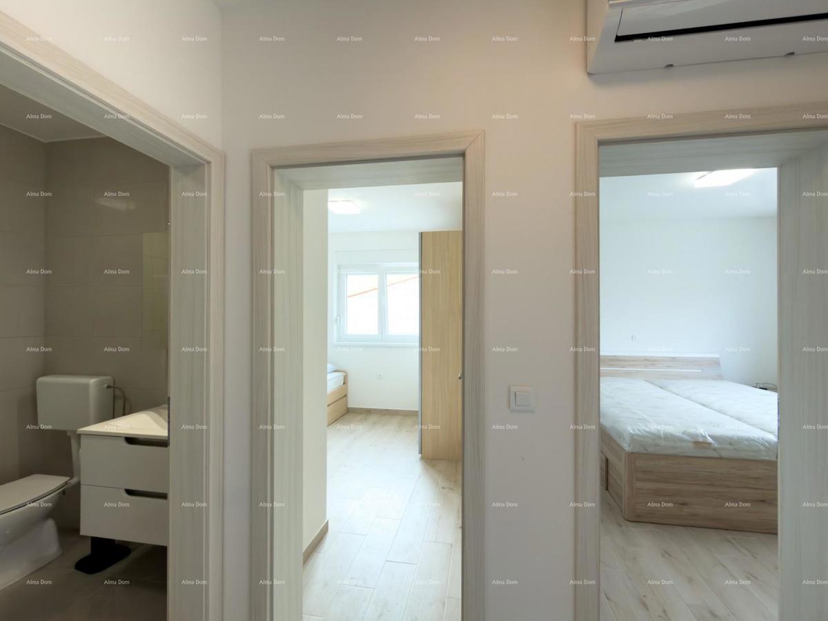 Sure! Please provide the title you would like me to translate into Italian.