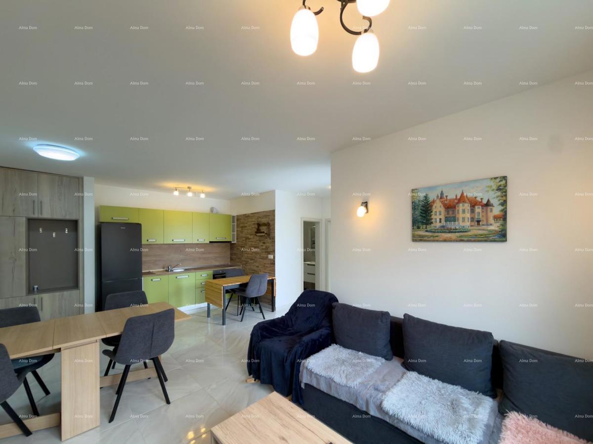 Sure! Please provide the title you would like me to translate into Italian.