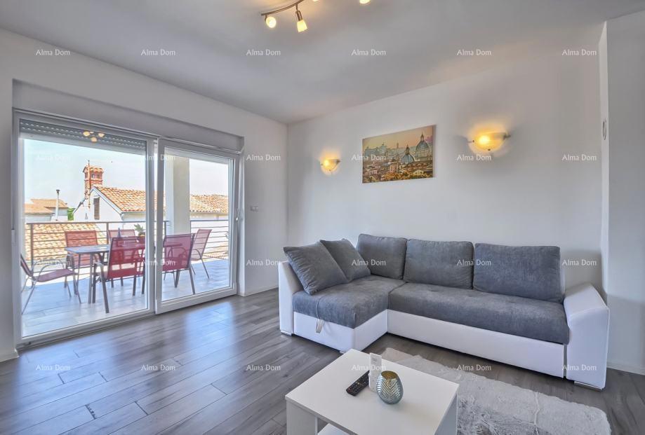 Vendita di un appartamento su due piani con grande giardino e garage, Ližnjan!