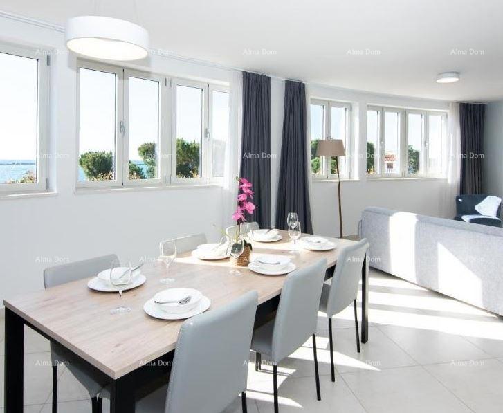 Umag – attico con vista panoramica sul mare