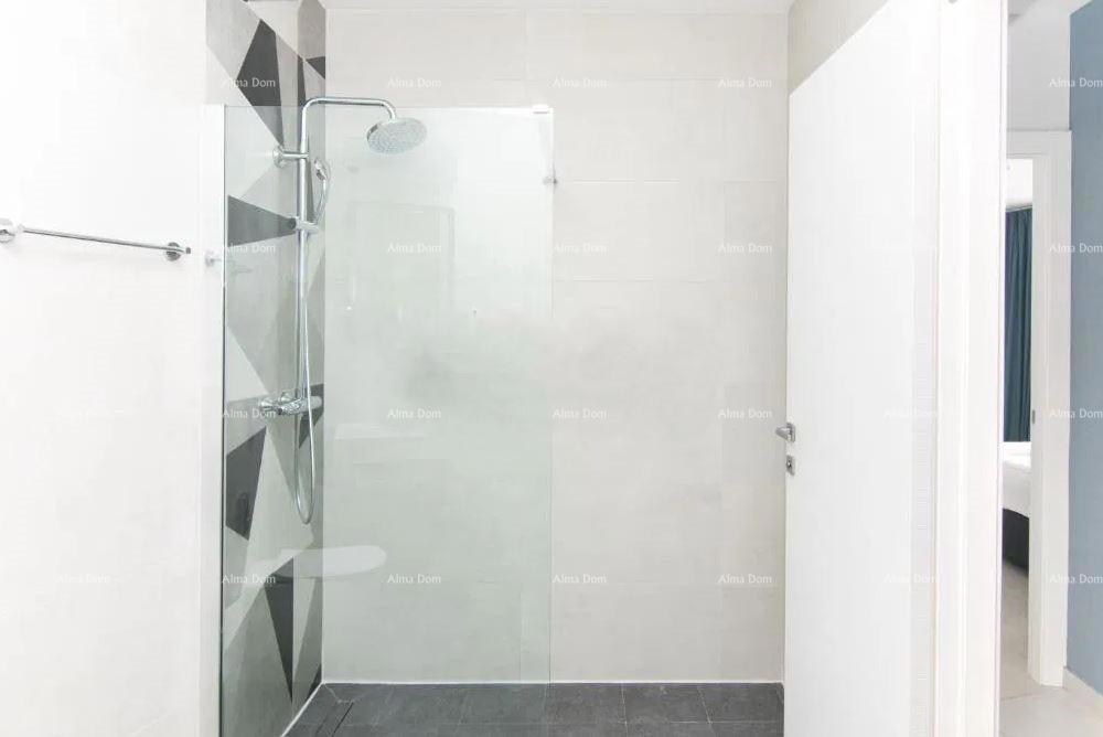 Umag – attico con vista panoramica sul mare