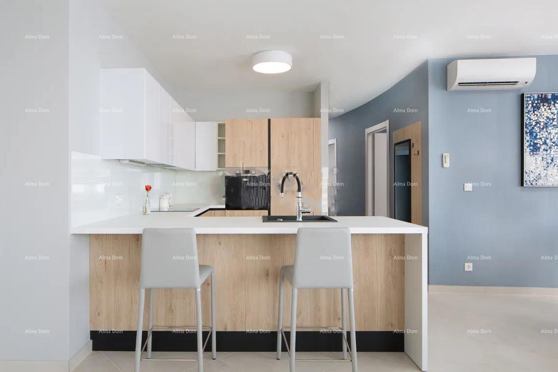 Umag – attico con vista panoramica sul mare