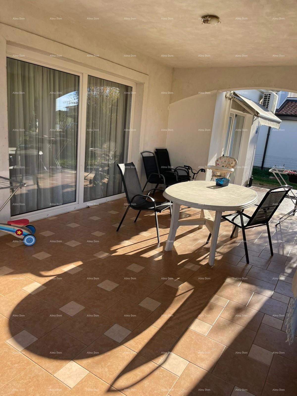 Umag! Casa con ampio giardino e terrazza.