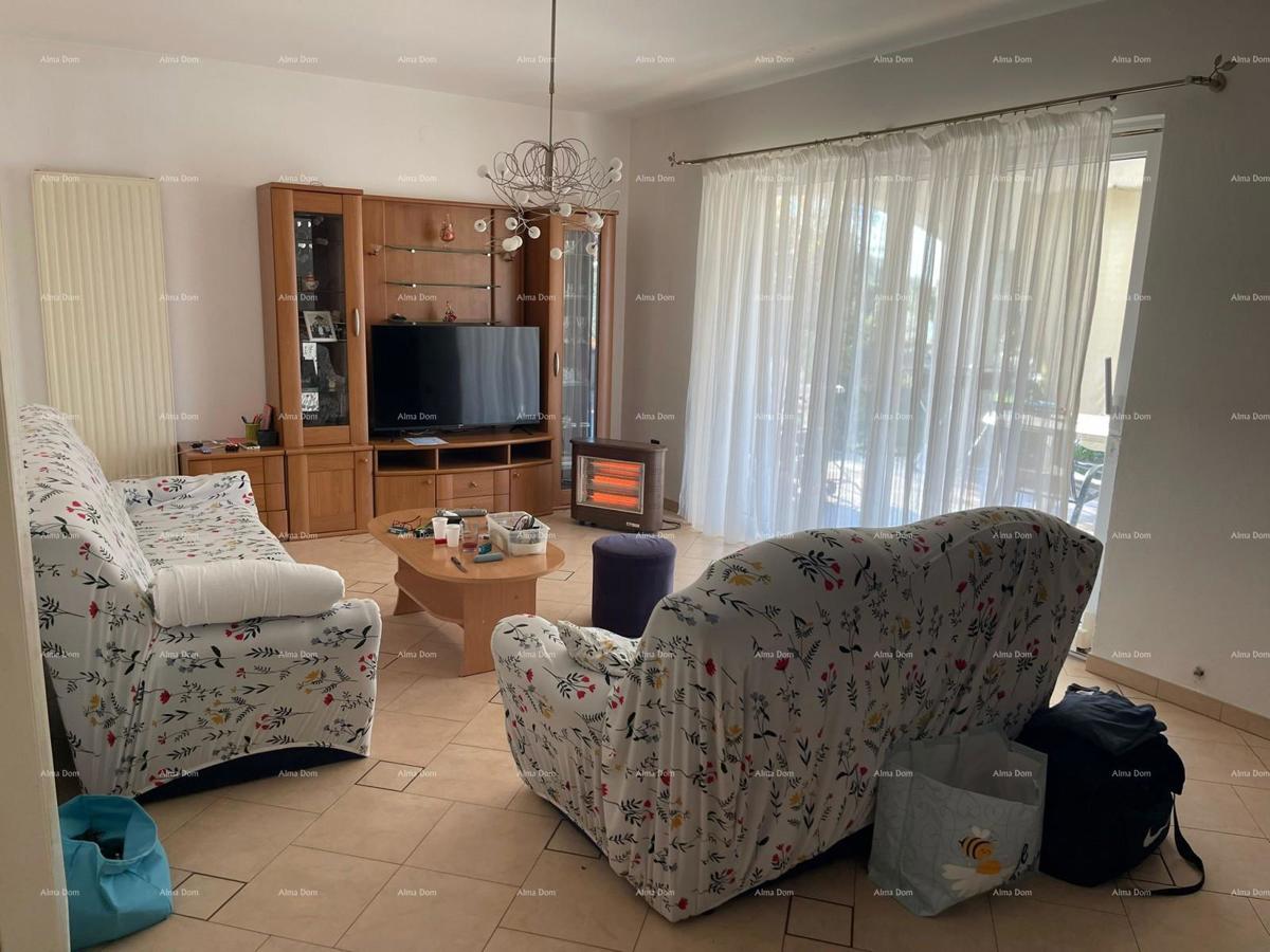 Umag! Casa con ampio giardino e terrazza.