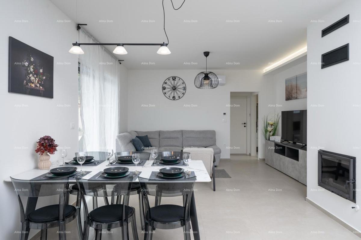 Vendita di una casa di nuova costruzione, arredamento moderno con piscina, Rakalj!
