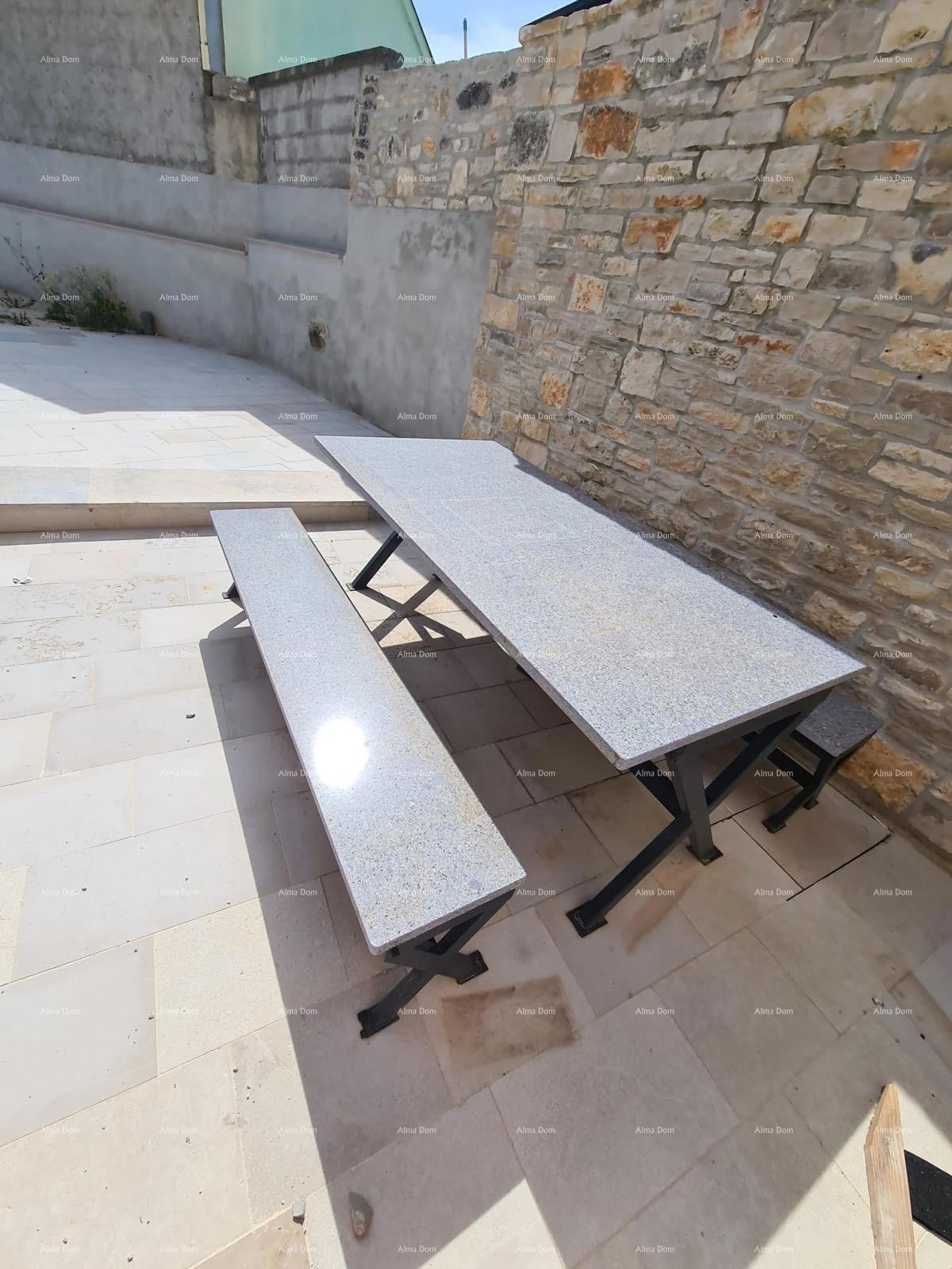 Ristrutturata casa in pietra con piscina – tranquillo villaggio vicino a Svetvinčenat