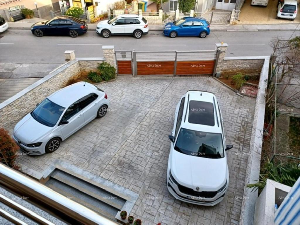 Casa bifamiliare con appartamento grande + unità in affitto. Veruda.