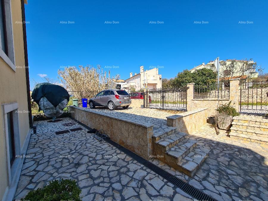 Medulin, Pošesi, villa indipendente a 50 m dalla spiaggia.