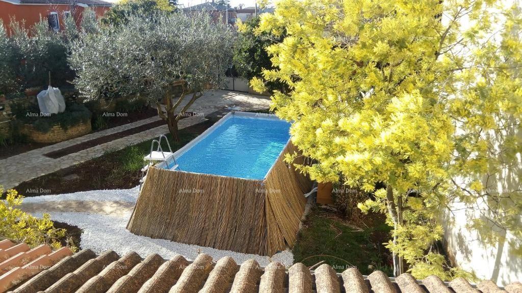 Casa in pietra con edificio legalizzato nel giardino