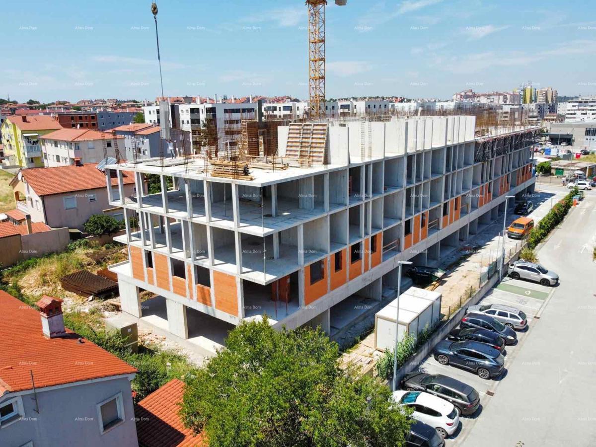 Pula! Moderna zgrada con ascensore in costruzione, vicino al centro. S34