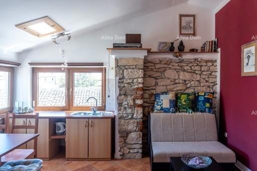 Bella casa in pietra in vendita, Medolino