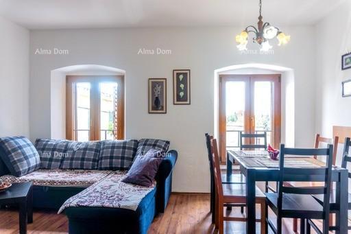 Bella casa in pietra in vendita, Medolino