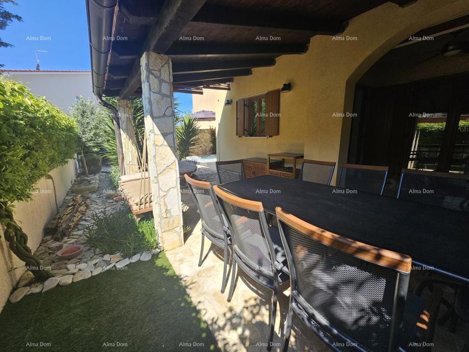 In vendita appartamento con ampio giardino, jacuzzi e terrazza coperta, Banjole!