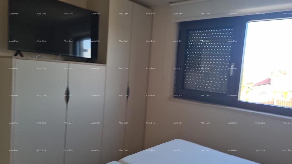 Appartamento moderno nel blocco E con posto auto e ripostiglio, vicino a Umago!