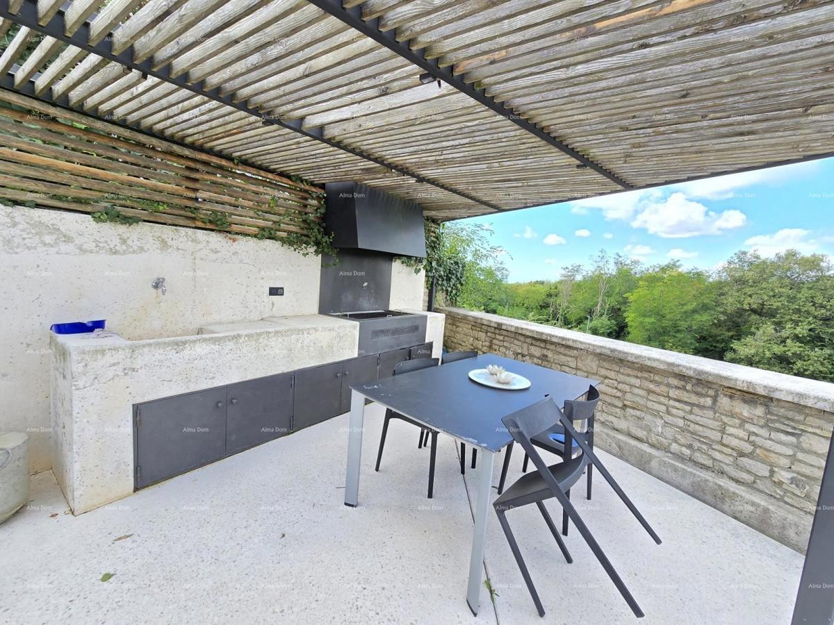 Villa di pietra elegante con piscina e fascino istriano – la combinazione perfetta di tradizione e lusso, Tinjan!