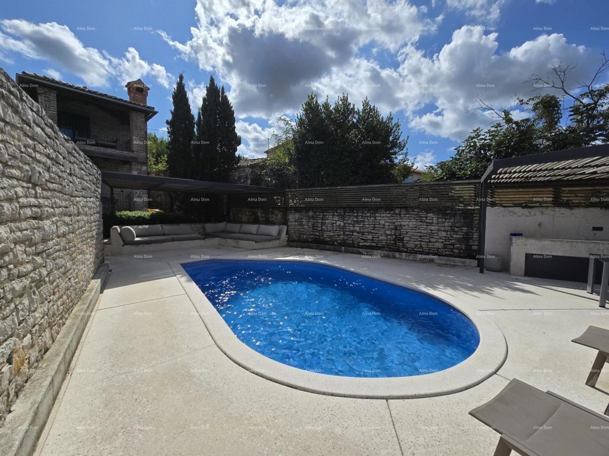 Villa di pietra elegante con piscina e fascino istriano – la combinazione perfetta di tradizione e lusso, Tinjan!