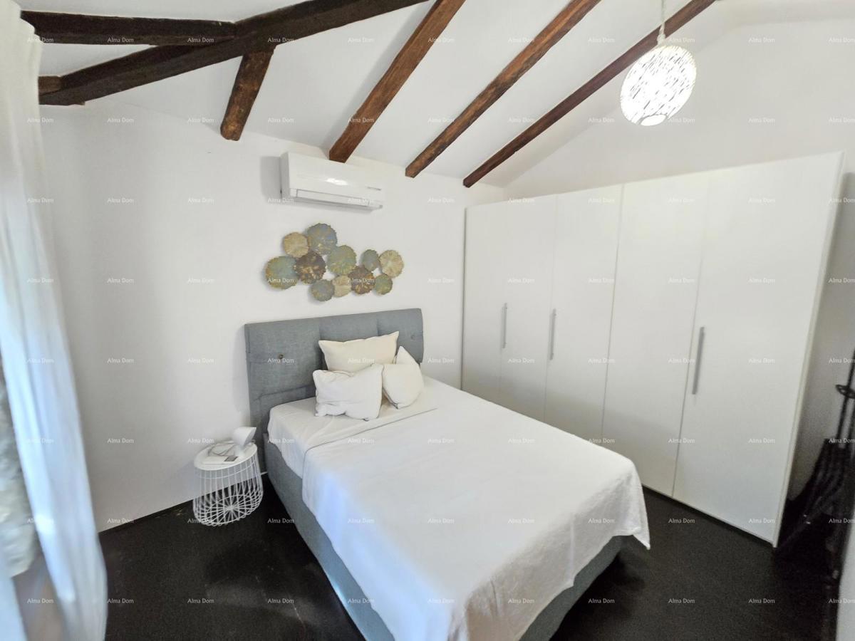 Villa di pietra elegante con piscina e fascino istriano – la combinazione perfetta di tradizione e lusso, Tinjan!