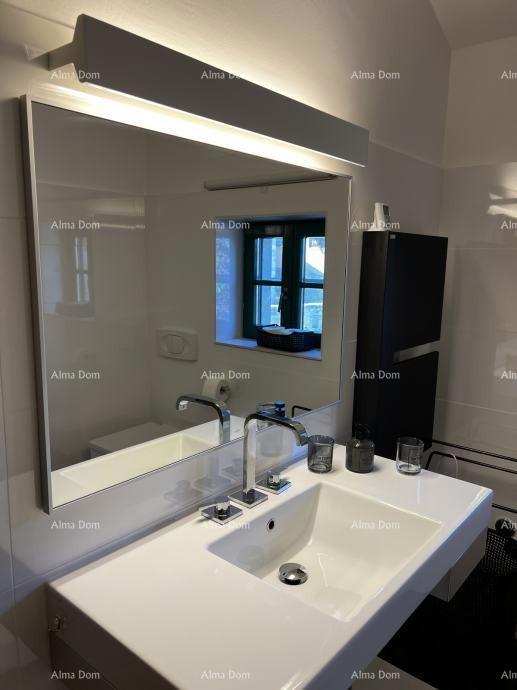 Villa di pietra elegante con piscina e fascino istriano – la combinazione perfetta di tradizione e lusso, Tinjan!