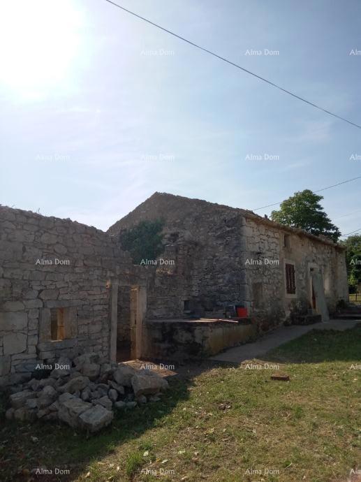 Vendita di una casa in pietra istriana da ristrutturare, con permesso di abitabilità, Kršan!