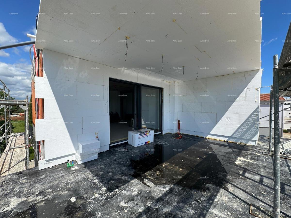 Vendita di un appartamento/penthouse in nuova costruzione con grande terrazza, Štinjan!