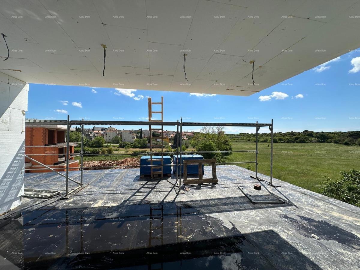 Vendita di un appartamento/penthouse in nuova costruzione con grande terrazza, Štinjan!