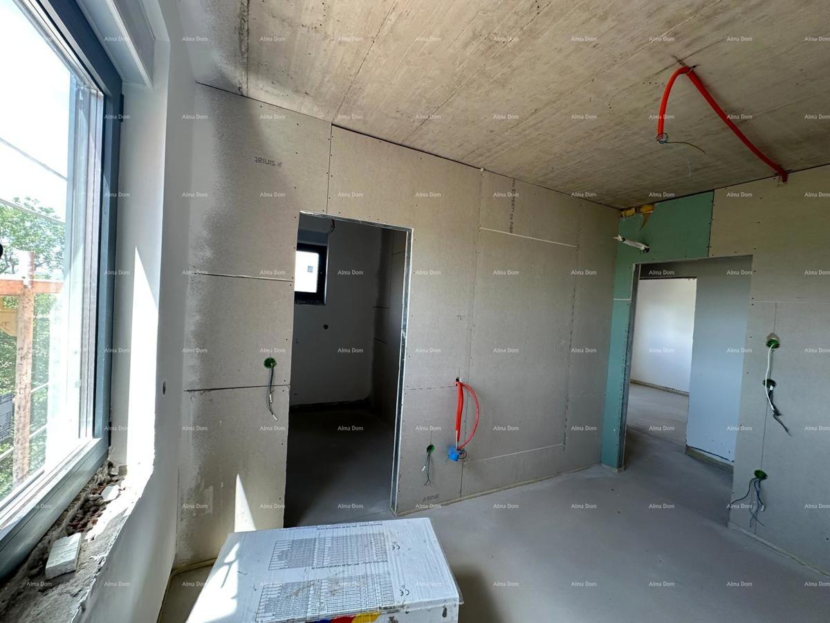 Vendita di un appartamento/penthouse in nuova costruzione con grande terrazza, Štinjan!