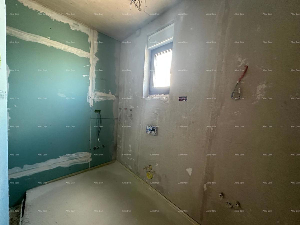 Vendita di un appartamento/penthouse in nuova costruzione con grande terrazza, Štinjan!