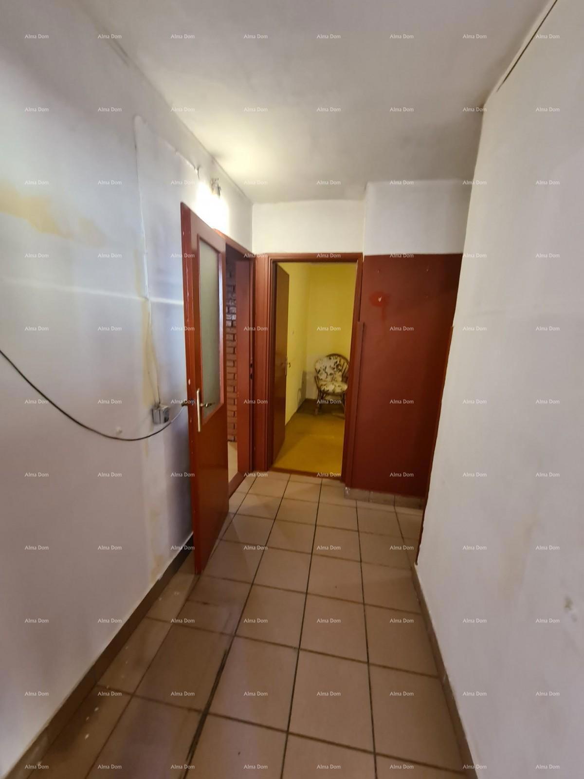 Casa, centro di Buje, 106 m²