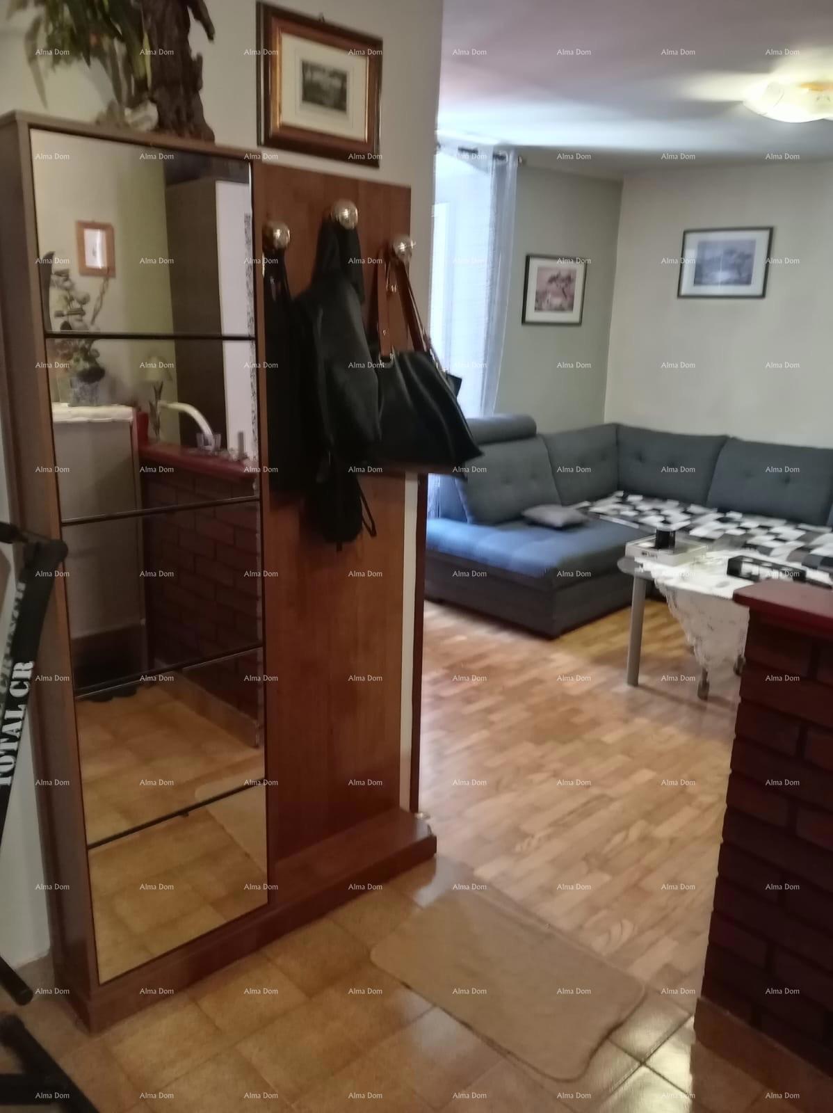 Casa, centro di Buje, 106 m²